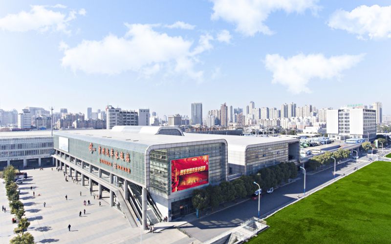 即日起，五一小長假汽車票開始預(yù)售